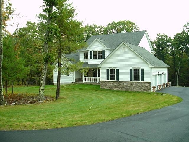 2nd image of 231 Sleepy Hollow Dr