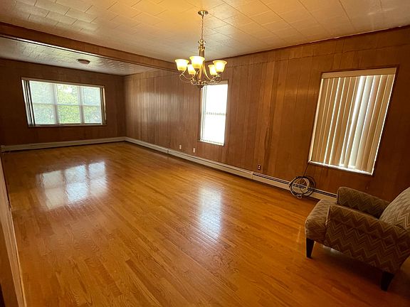 Super spacious living room