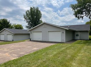 1508 15th Ave E #5, Menomonie, WI 54751