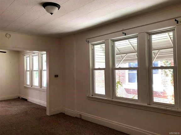 2nd image of 1706 Ferry Ave