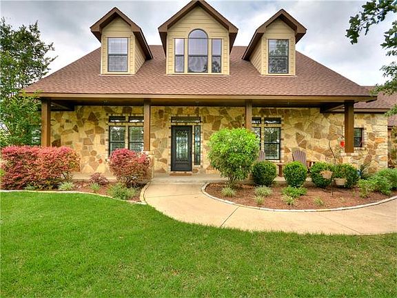 3rd image of 197 Colovista Dr