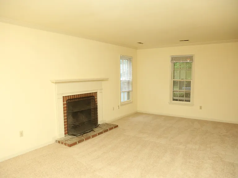 380 Minor Ridge Rd — Photo 9