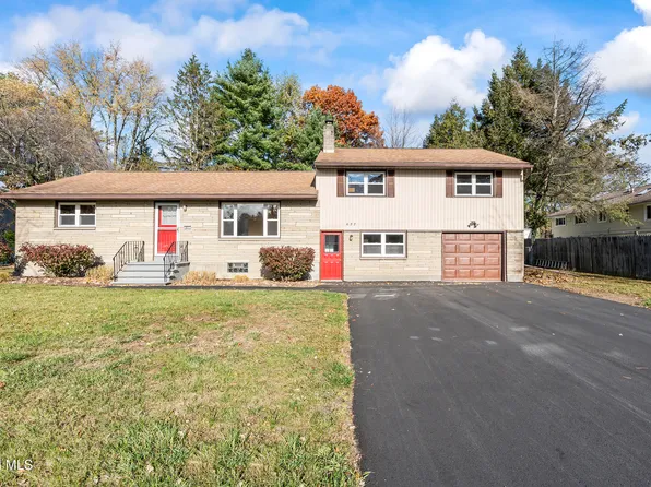 627 Via Ponderosa, Schenectady, NY 12303