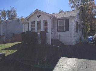 3 Len Rd, Holbrook, MA 02343