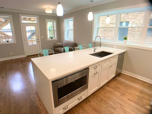 2nd image of 1252 W Newport Ave #3