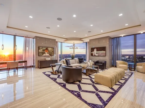 1 Dalton St APT 3801, Boston, MA 02115