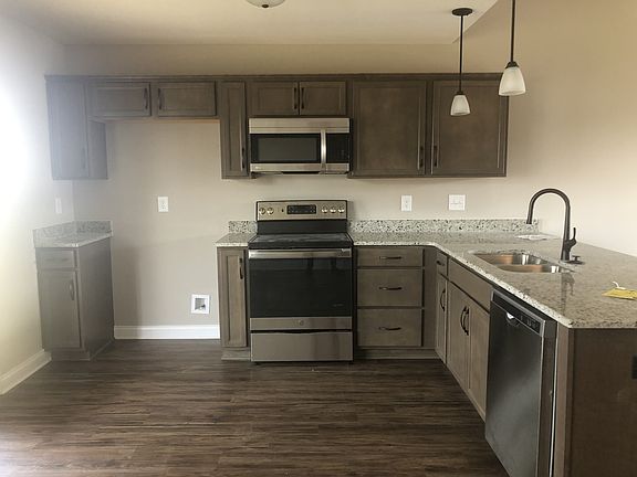3rd image of 12 Charleston Oaks Lot 12