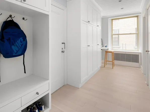 130 East 75th Street image 5 of 11