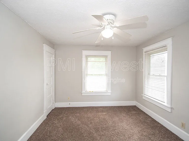 1541 E Ohio St — Photo 17