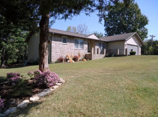 102 Diamond Hill Ct, Hollister, MO 65672