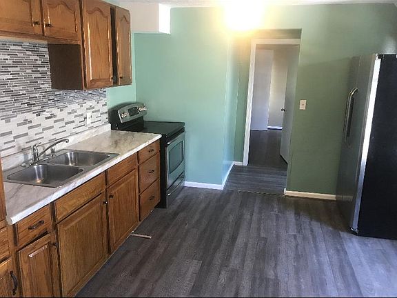 2nd image of 2130 W 81st St #2