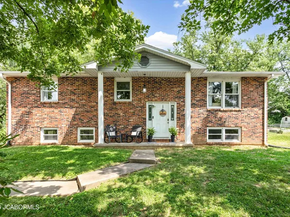 1002 Randall Ln, Fulton, MO 65251