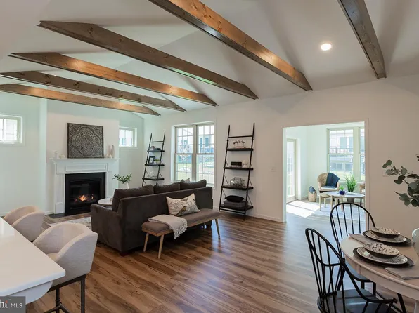 605 Greenbriar Path, Cochranville, PA 19330