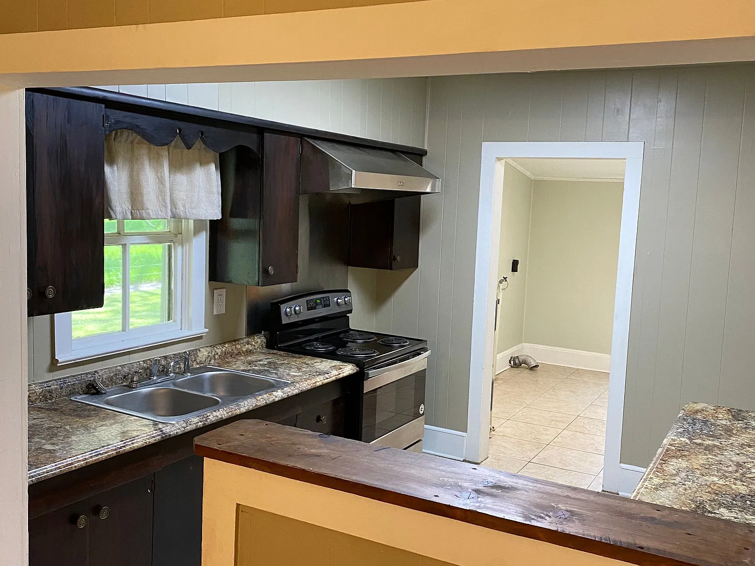 2 bed, 1.0 bath, 1100 sqft, $950 — Photo 4
