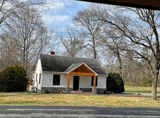 316 Chapman Rd, Stanardsville, VA 22973