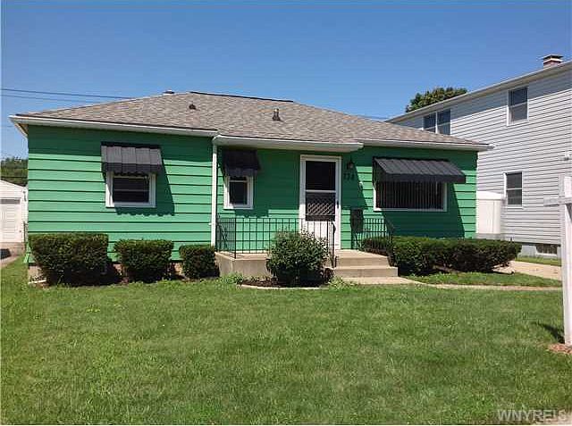 1st image of 738 Loretta St