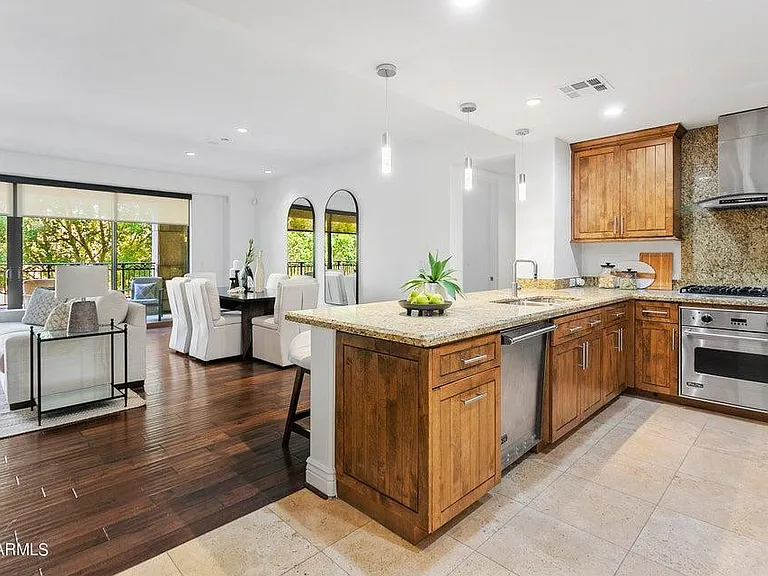 7175 E Camelback Rd #202 — Photo 4