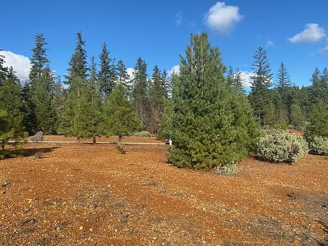 2nd image of 332 Cedar Rdg