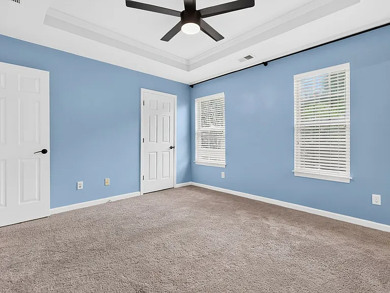 5495 Hampton Ct — Photo 22