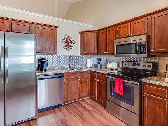 4th image of 267 Indian Park Dr