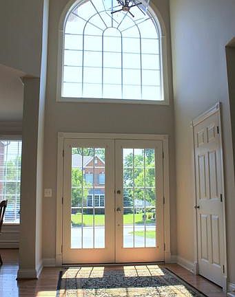 3rd image of 5912 Interlachen Ct