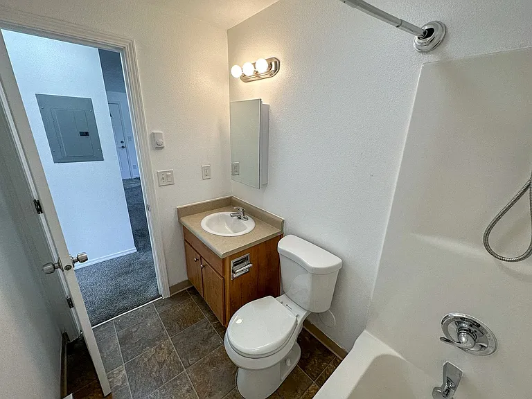 3446-3462 Hadley St NE — Photo 22