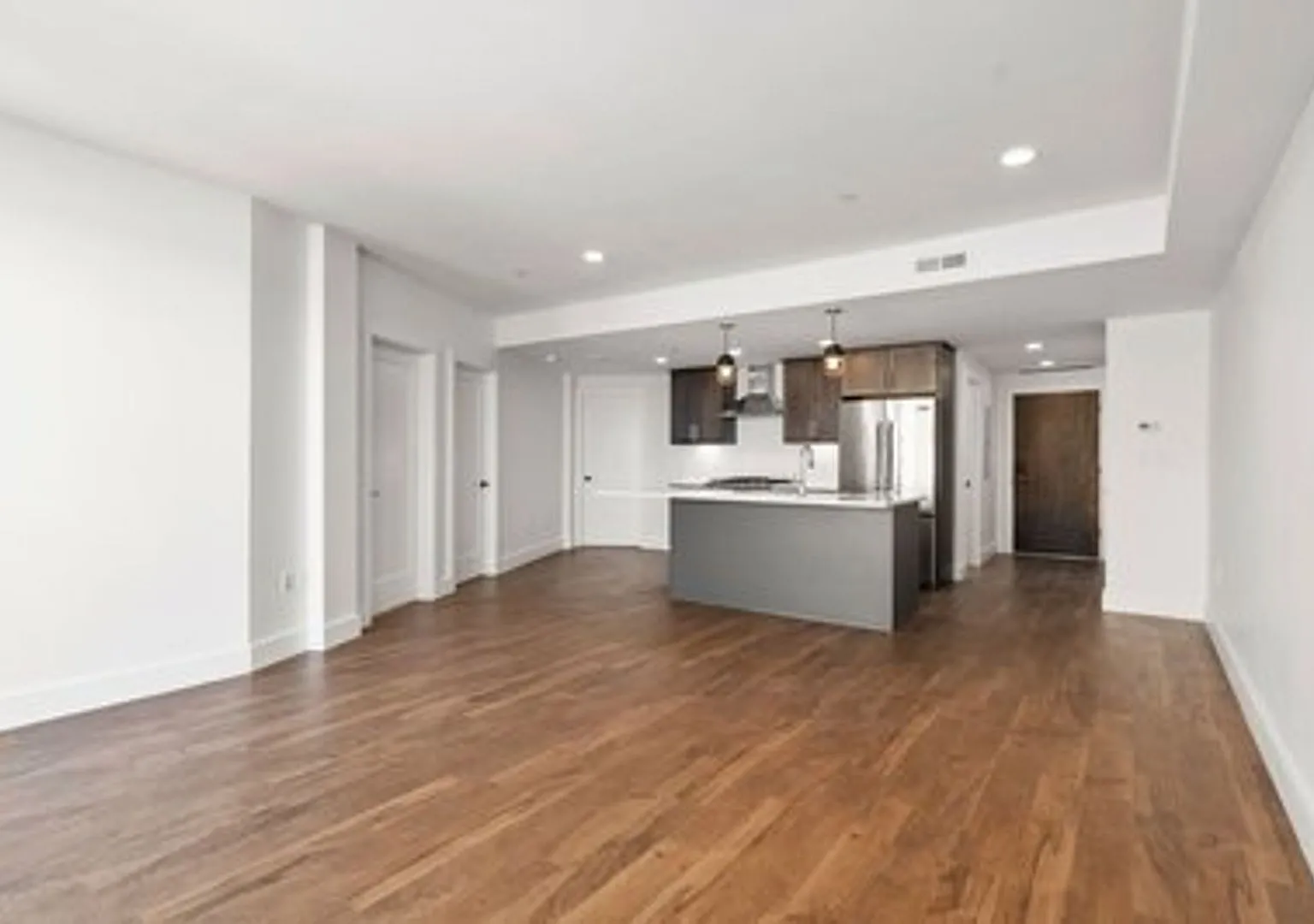 Stunning, Renovated 3 Bed/2 Bath! Right In Boston Landing — Photo 3