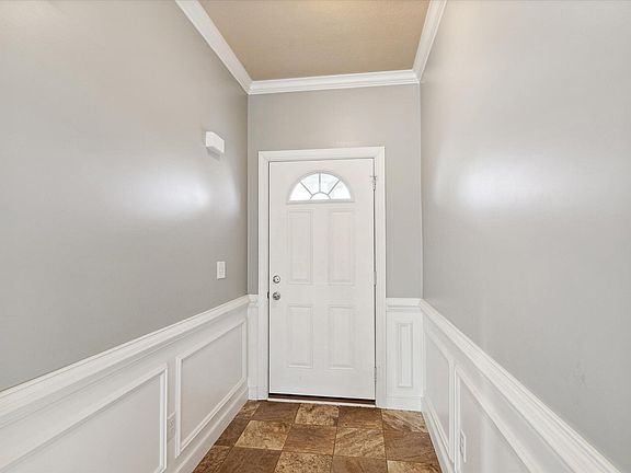 5th image of 1109 Gardner Pond Ln