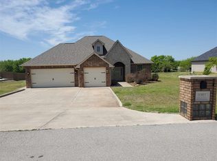 1303 Poko Mountain Ln, Lawton, OK 73507