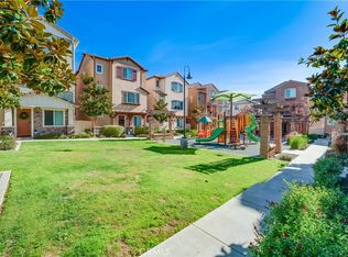 706 Ash Ln, Pomona, CA