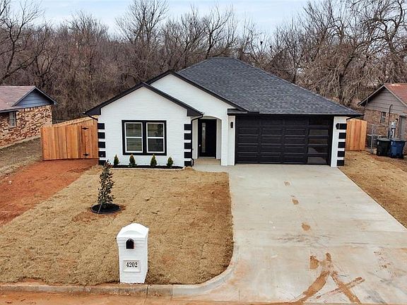 2nd image of 4202 N Shadybrook Dr
