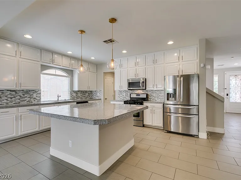 4586 W Camero Ave — Photo 26
