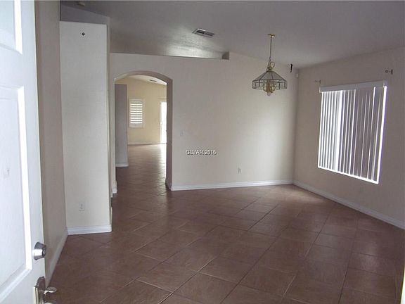 3rd image of 2752 Jupiter Creek St