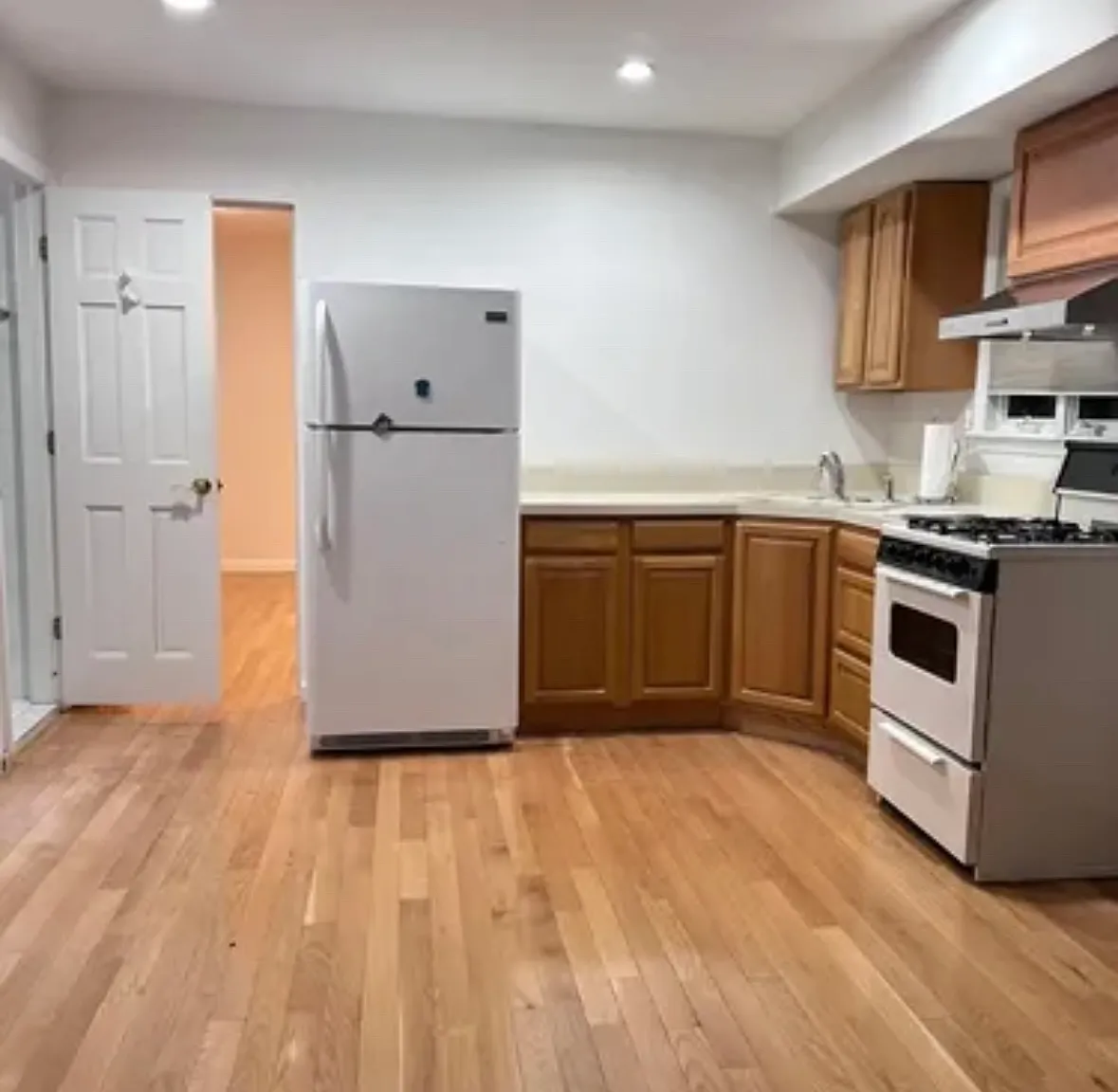 1 bed, 600 sqft, $1,700 — Photo 4