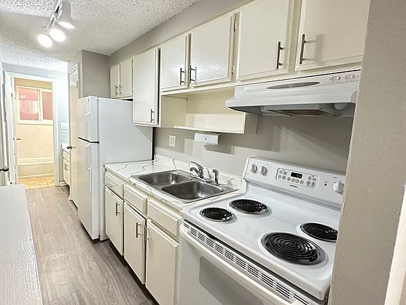 2nd image of 1245 N Lafayette St APT 203