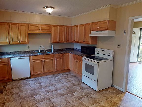 3rd image of 1118 Michael Ln