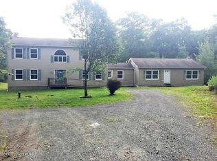 133 Bloss Rd, Canadensis, PA 18325