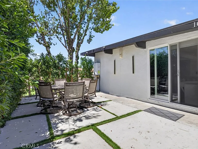 10804 Paso Robles Ave — Photo 12