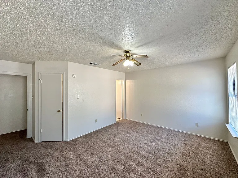 912 Tanner Rd — Photo 14