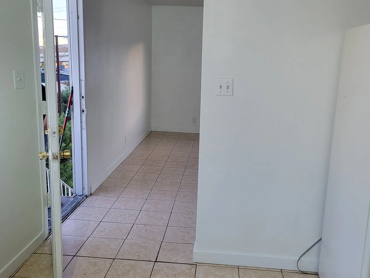 2 bed, 840 sqft, $1,100 — Photo 4