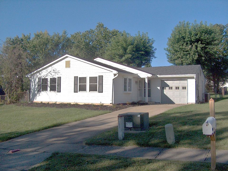 1st image of 3974 Hunters Green Dr