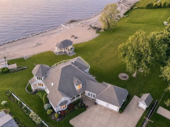 4th image of 4673 Brooksdale Rd