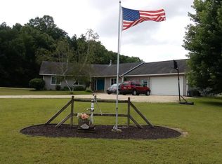 N9060 County Road V, Holmen, WI 54636