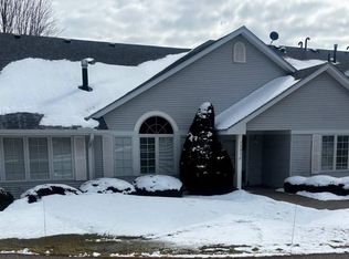 1202 Pine Pointe Curv, Saint Peter, MN 56082