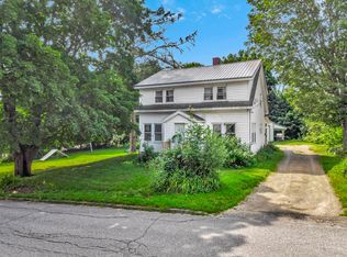 54 Sheldon St, Farmingdale, ME 04344