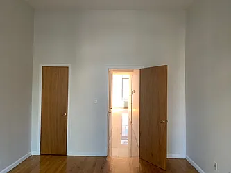 Rented by Warren T Real Estate Corp.