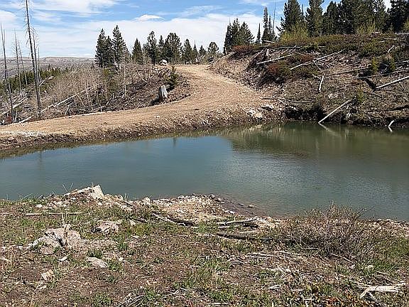 4th image of 18 Long Way Spring Canyon Rnch