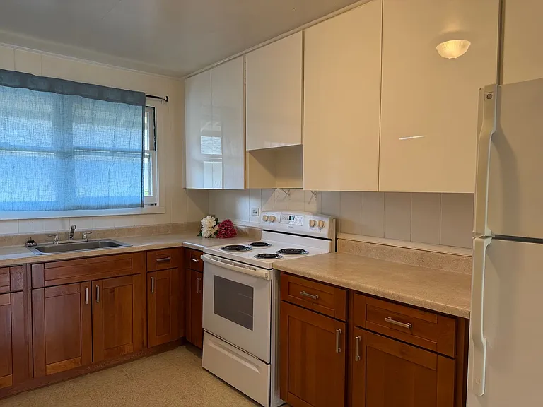 2459 Kapiolani Blvd — Photo 3