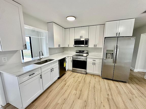 4th image of 2061 SW Burman Lane