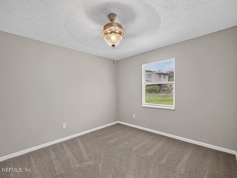 1143 Tumbleweed Dr — Photo 18